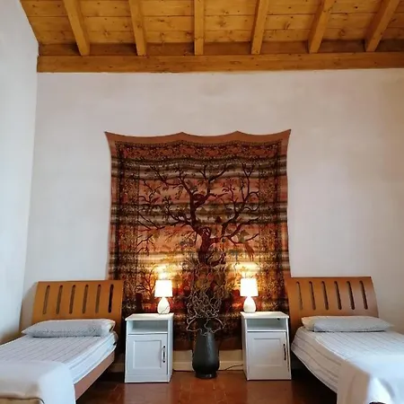Aurora Bed & Breakfast Castrezatto